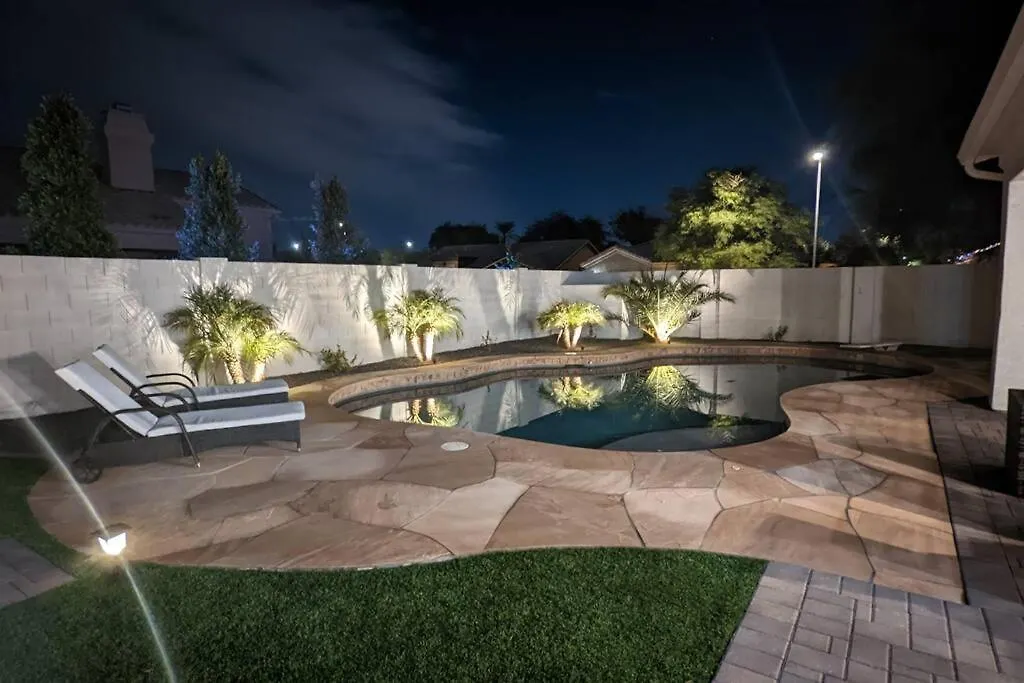 Edgemont Escape Villa Goodyear