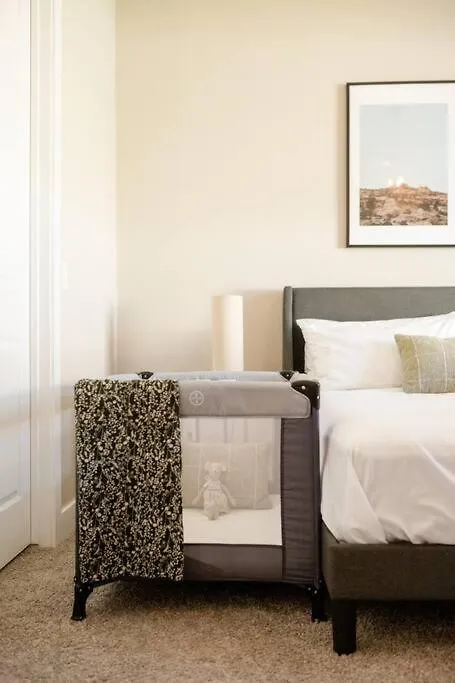 Edgemont Escape Villa Goodyear Holiday home
